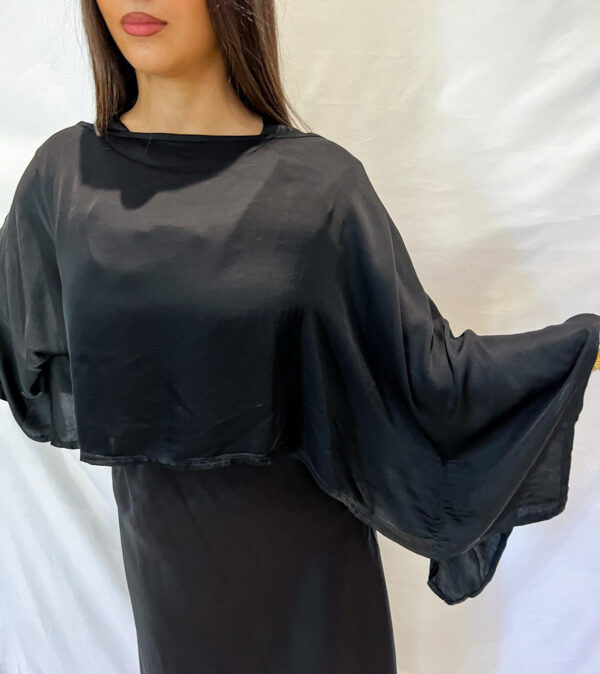 cape noir modestfashion